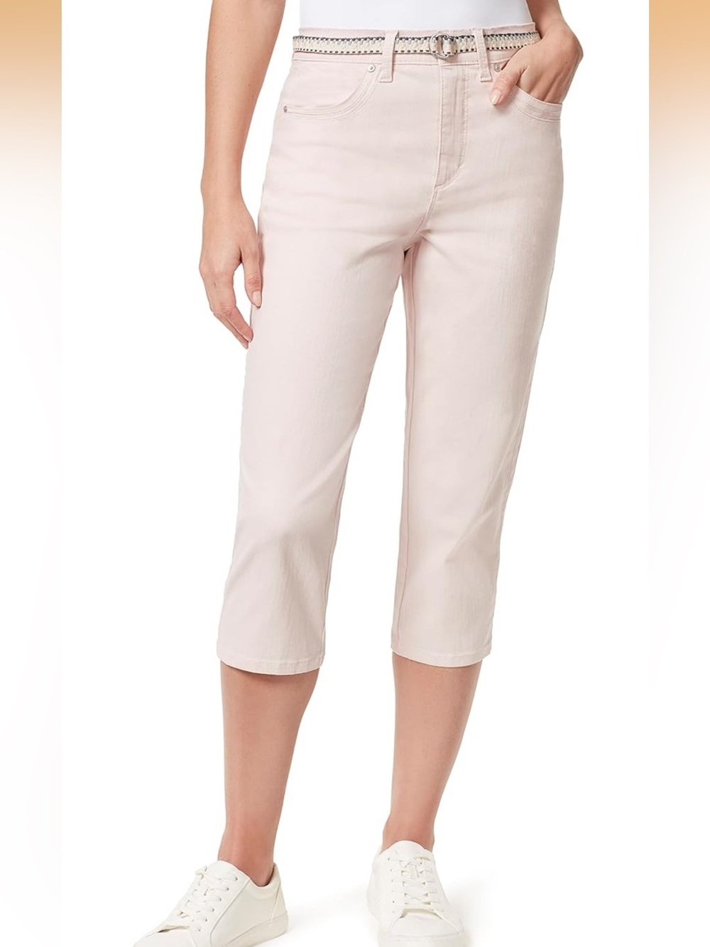 NWT Gloria Vanderbilt Amanda Capri Jeans
Soft Pink Slimming Panel Size 18